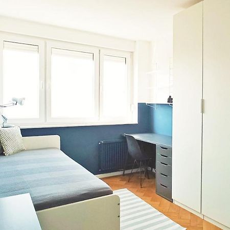 Poet'S Street Apartment ซาเกร็บ ภายนอก รูปภาพ